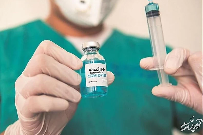 غش و ضعف؛ عارضهای پس از دریافت واکسن کرونا/ چه باید کرد؟